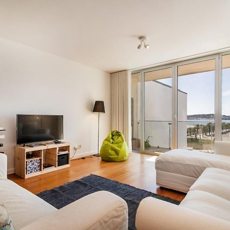 Апартаменты Guestready - Alges Apt With Stunning Rooftop Pool Экстерьер фото