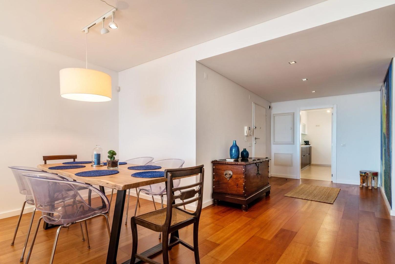 Апартаменты Guestready - Alges Apt With Stunning Rooftop Pool Экстерьер фото